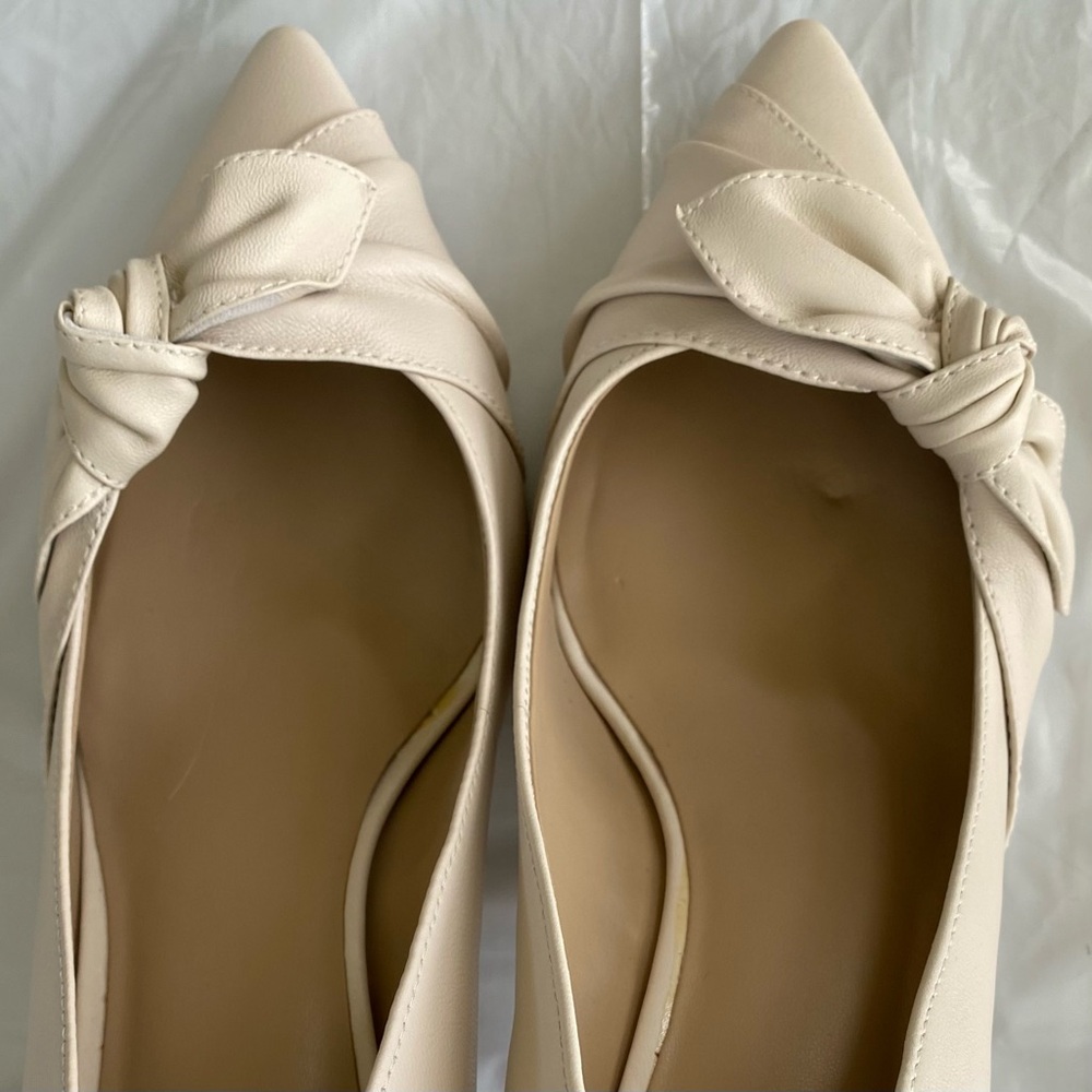 Elegant Beige Leather Heels by Ann Taylor!!